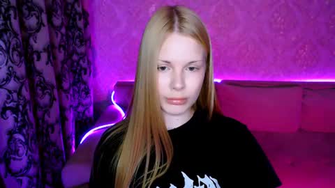 Snapshot of eva_ellis chatting on 17, 7, 2026 Eva online show from 17, 7, 2026