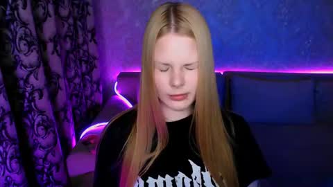 Snapshot of eva_ellis chatting on 26, 7, 2026 Eva online show from 26, 7, 2026