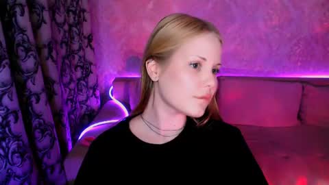 Snapshot of eva_ellis chatting on 28, 7, 2026 Eva online show from 28, 7, 2026