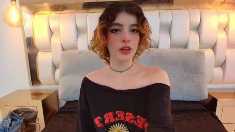 E V A online show from 23, 9, 2025