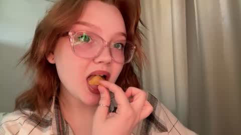 eva_kittenn online show from 18, 7, 2026
