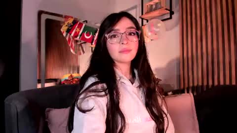 Angelinne online show from 9, 7, 2026