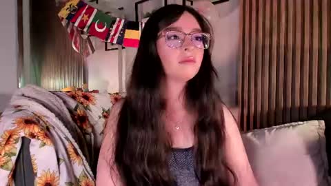 Angelinne online show from 16, 7, 2026