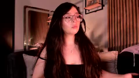 Angelinne online show from 28, 7, 2026