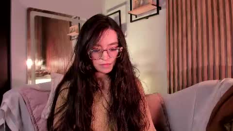 Angelinne online show from 8, 8, 2026