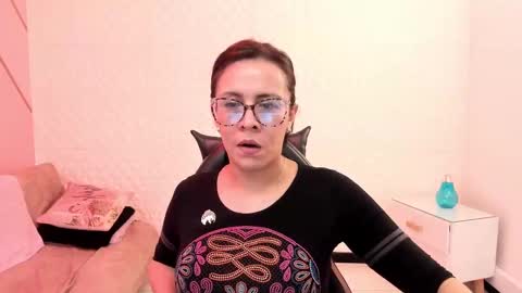 Eva  online show from 15, 9, 2025