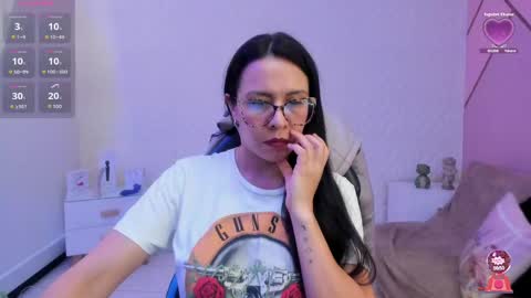 Eva  online show from 29, 4, 2026