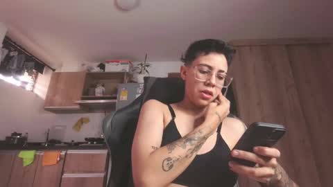 Snapshot of eva_monwalker chatting on 19, 5, 2026 Eva cute online show from 19, 5, 2026