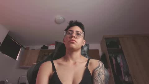 Snapshot of eva_monwalker chatting on 4, 6, 2026 Eva cute online show from 4, 6, 2026