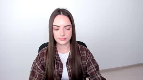 Eva online show from 4, 3, 2025