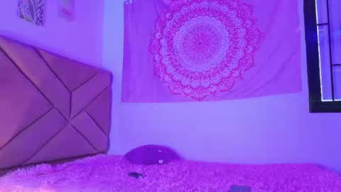 Eva Sin online show from 16, 7, 2026