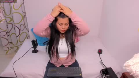 Estefania online show from 19, 12, 2024