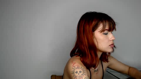 Snapshot of eva_viulet chatting on 28, 3, 2026 MISS EVY online show from 28, 3, 2026