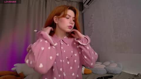 Snapshot of evaa_moonn_ chatting on 14, 9, 2025 Eva online show from 14, 9, 2025