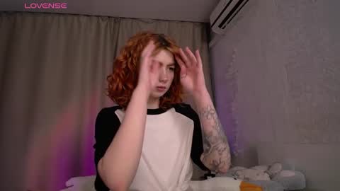 Snapshot of evaa_moonn_ chatting on 1, 11, 2025 Eva online show from 1, 11, 2025