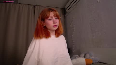 Snapshot of evaa_moonn_ chatting on 22, 11, 2025 Eva online show from 22, 11, 2025