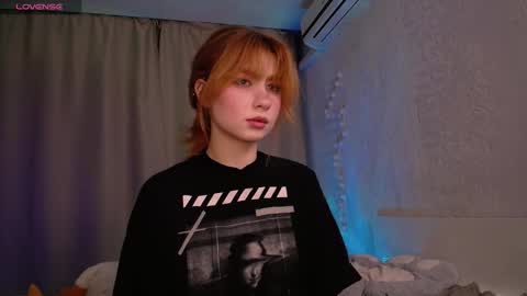 Snapshot of evaa_moonn_ chatting on 22, 12, 2025 Eva online show from 22, 12, 2025