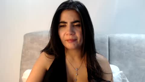 evacollins12 online show from 30, 7, 2026