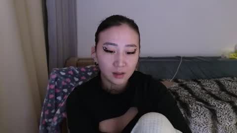 Snapshot of evadior chatting on 10, 10, 2025 Eva online show from 10, 10, 2025