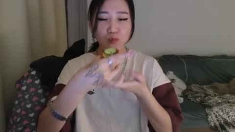 Snapshot of evadior chatting on 13, 10, 2025 Eva online show from 13, 10, 2025