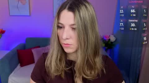 Snapshot of evafolverr chatting on 6, 11, 2025 Eva online show from 6, 11, 2025