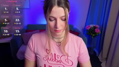 Snapshot of evafolverr chatting on 3, 12, 2025 Eva online show from 3, 12, 2025