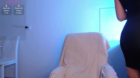 Eva online show from 14, 11, 2025