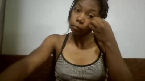 Snapshot of evahaldy chatting on 8, 11, 2025 evahaldy online show from 8, 11, 2025