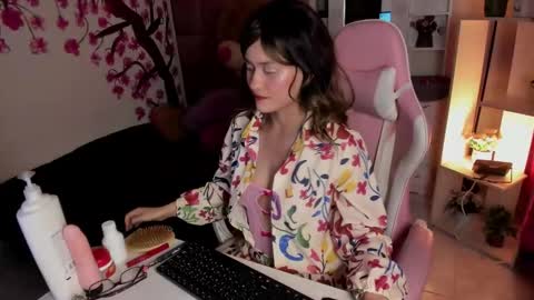 evalouisex_ online show from 21, 5, 2026