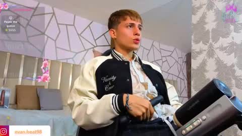 evan_tay online show from 1, 5, 2026