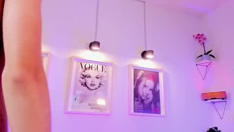 Evan voss  help me get 200 likesindependent model online show from 6, 2, 2026