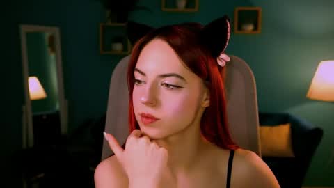 Eva  online show from 23, 4, 2026