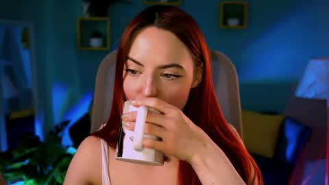 Eva  online show from 25, 4, 2026