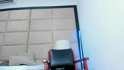 EVANGELINE online show from 15, 4, 2026