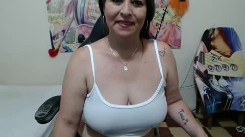 Snapshot of evangelinhotxxx33 chatting on 1, 12, 2024 Eva online show from 1, 12, 2024