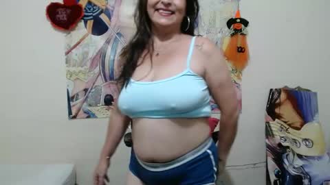 Snapshot of evangelinhotxxx33 chatting on 17, 12, 2024 Eva online show from 17, 12, 2024