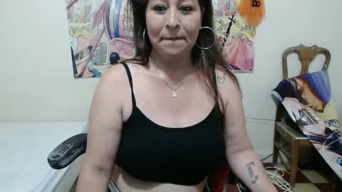 Snapshot of evangelinhotxxx33 chatting on 22, 12, 2024 Eva online show from 22, 12, 2024