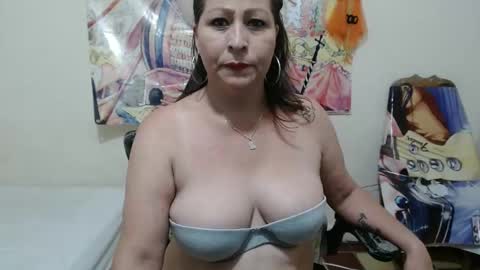 Snapshot of evangelinhotxxx33 chatting on 7, 2, 2025 Eva online show from 7, 2, 2025