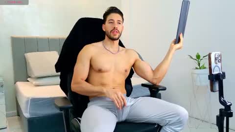 E V A N S online show from 29, 6, 2026