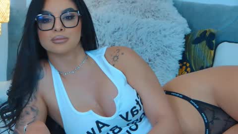 Snapshot of evareyss chatting on 12, 2, 2025 evareyss online show from 12, 2, 2025