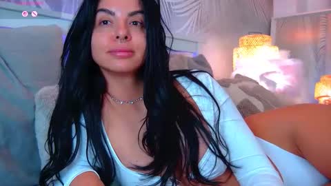 Snapshot of evareyss chatting on 5, 10, 2025 evareyss online show from 5, 10, 2025