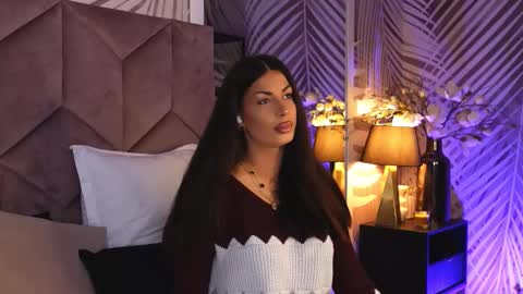 EvaRhea online show from 18, 11, 2025