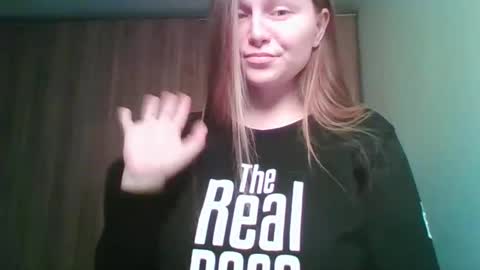 Snapshot of evasapples2026 chatting on 10, 2, 2026 evasapples2026 online show from 10, 2, 2026