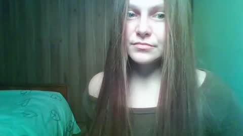 Snapshot of evasapples2026 chatting on 11, 2, 2026 evasapples2026 online show from 11, 2, 2026