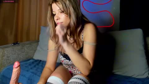 Snapshot of evasunshine18 chatting on 4, 2, 2025 Eva online show from 4, 2, 2025