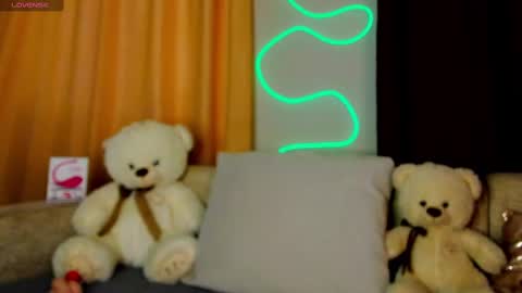 Snapshot of evasunshine18 chatting on 11, 2, 2025 Eva online show from 11, 2, 2025