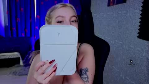 Snapshot of evavibe chatting on 10, 3, 2026 evavibe online show from 10, 3, 2026