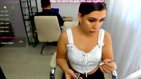 eveeevian online show from 4, 8, 2026