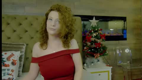 Snapshot of evehamilton chatting on 13, 12, 2024 EveHamilton online show from 13, 12, 2024