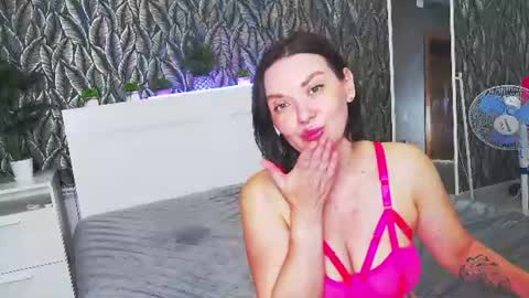EveLibston online show from 11, 6, 2026